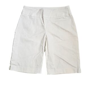 Attyre | White Bermuda Shorts | Size 6P